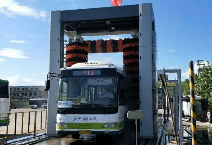 往復式大巴洗車機-江西萍鄉合作項目[隆茂鑫晟]